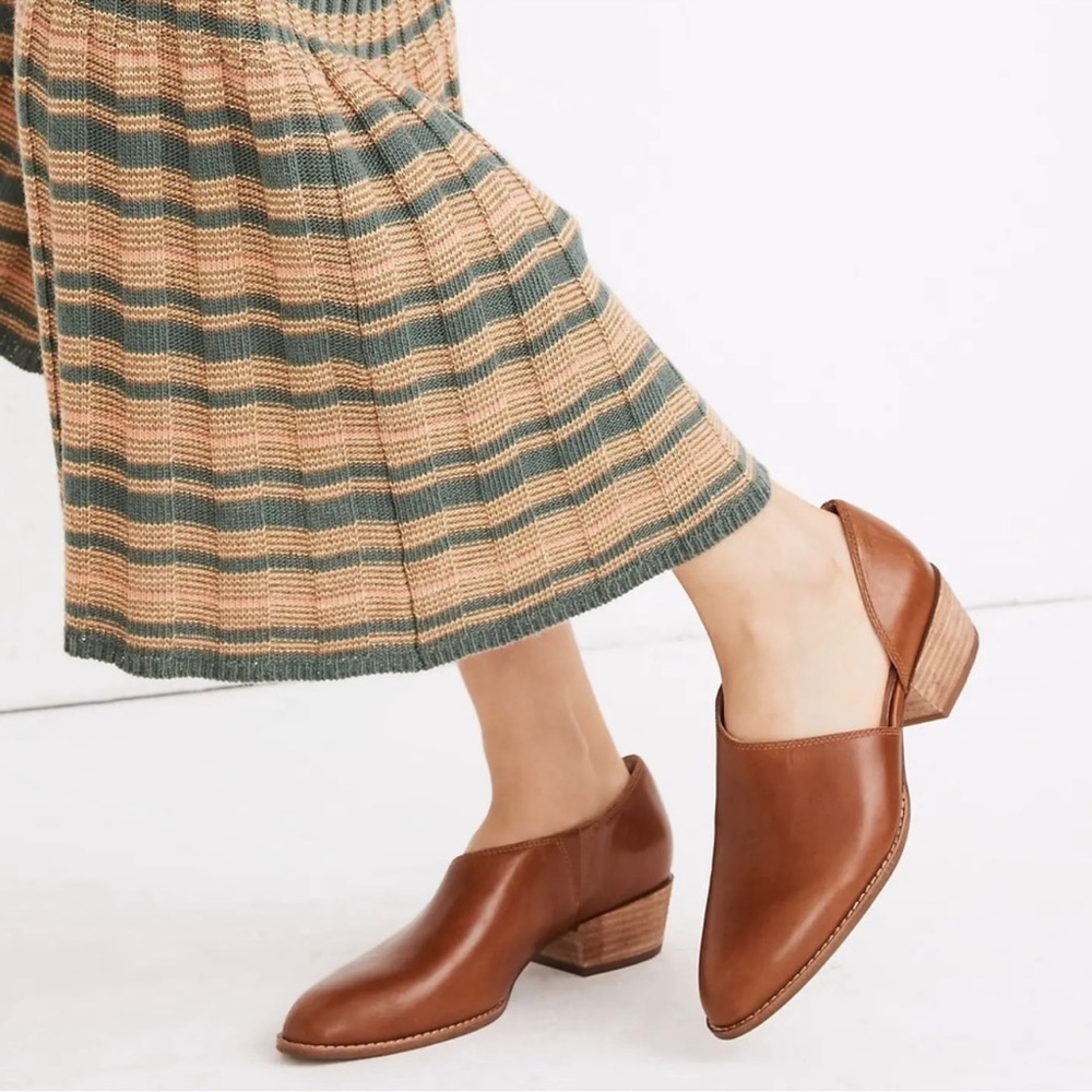 Madewell The Lucie Shoe In Leather Saddle
Women's Size 5.5 New Without Box